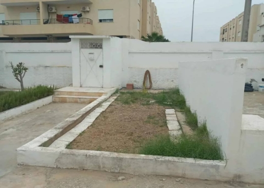 A Vendre lot de terrain à l'Aouina