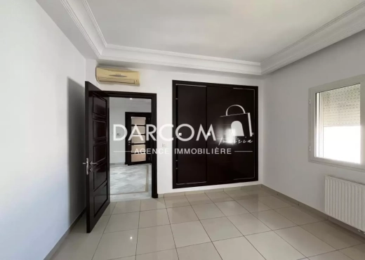 à louer s+3 de 190 m² aux Jardins