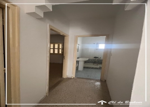 appartement s3 à  cité saha