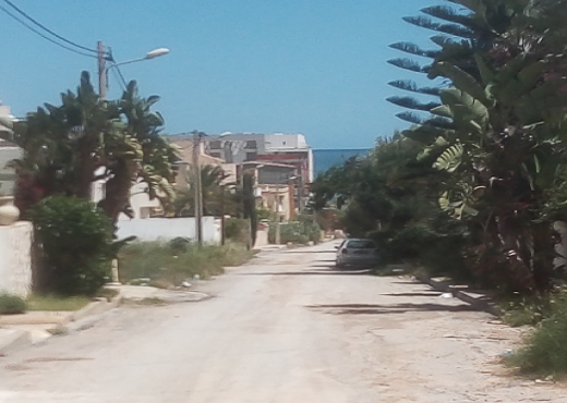 Terrain 350 m2 à  Ch.Mariem
