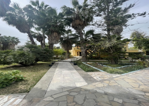A Vendre Villa  La Soukra