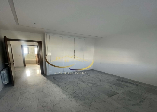 A VENDRE UN APPARTEMENT S+3 A NOUVELLE SOUKRA