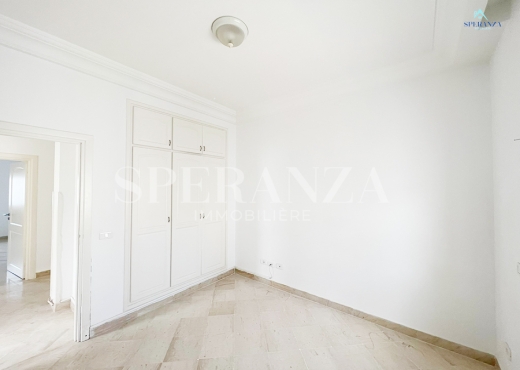 Location Appartement spray rose S+