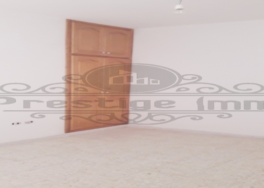 Spacieux étage de villa