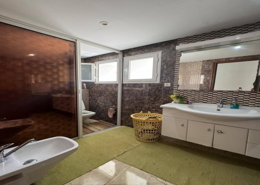 Villa haut standing en plein centr