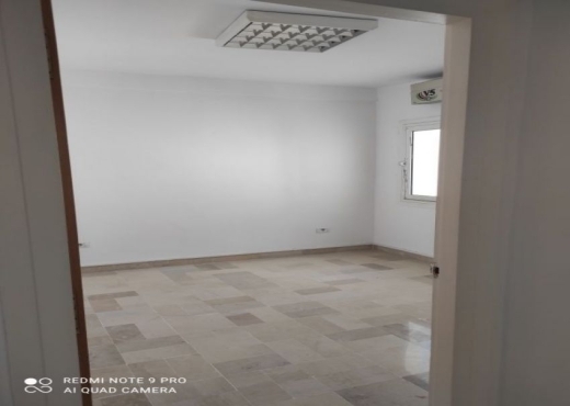 A Vendre 2 Bureaux à Montplaisir