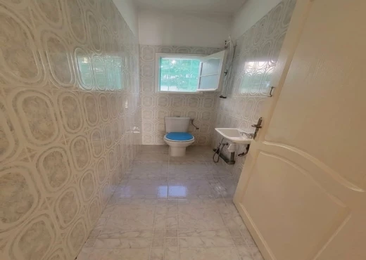 rez de chaussée À Vendre à BIZERTE - À VENDRE – RDC de villa indépendante | S+3 - Immobiliere.tn - Photo 11