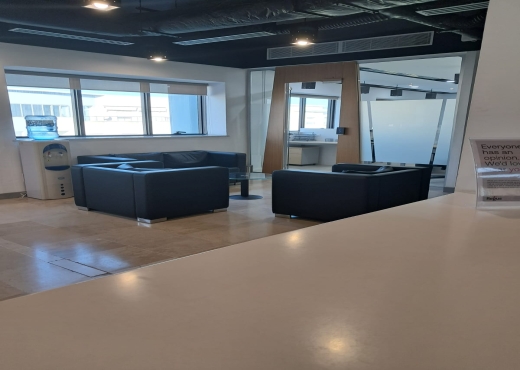 Accès aux espaces de travail professionnels de TUNIS, Berges du Lac 2