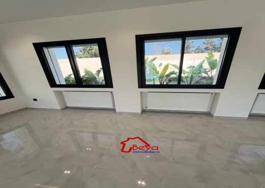 Une villa avec piscine