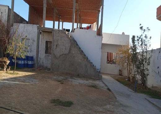 maison À Vendre à NABEUL - maison avec étage  inachevé A hammamet sud - Immobiliere.tn
