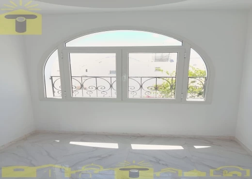 villa À Vendre à NABEUL - À vendre – Magnifique villa avec piscine à #Hammam - Immobiliere.tn - Photo 11