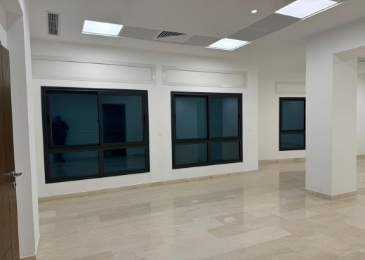 Open space 122 m² à Montplaisir