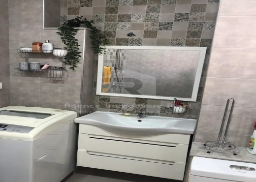 À LOUER (PAR JOUR)–Appartement S1