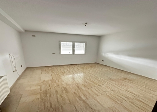 A vendre  S2 avec place parking sous sol