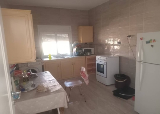 للبيع فيلا و ستوديو في سيدي ثابت