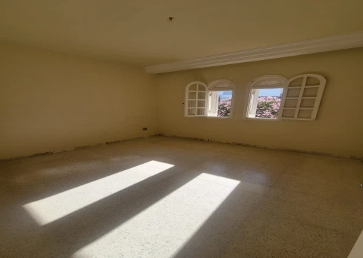Étage de villa À Vendre à BIZERTE - ✨ À Vendre – 1er Étage de Villa Individuel S+3 - Immobiliere.tn - Photo 9