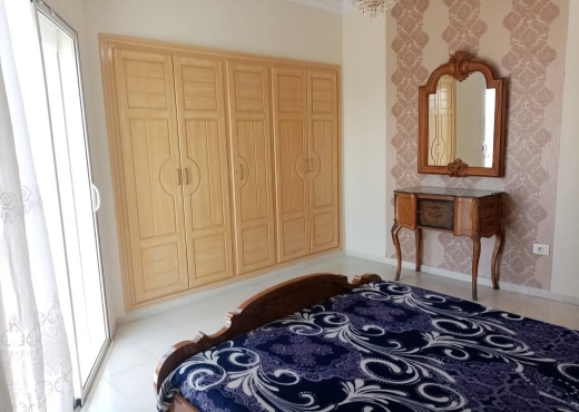 À Vendre bel appartement Khezema