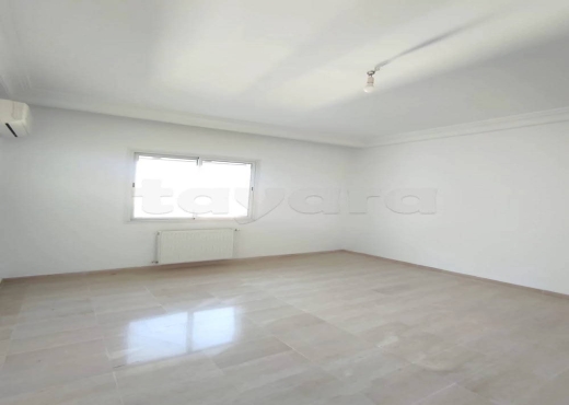 A Vendre Appart S+3 Ennasr 2