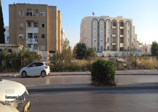 Locaux commerciaux + bureau rénové au Bardo