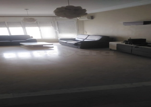 ENNASR 1 : APPARTEMENT S+3 A LOUÉ
