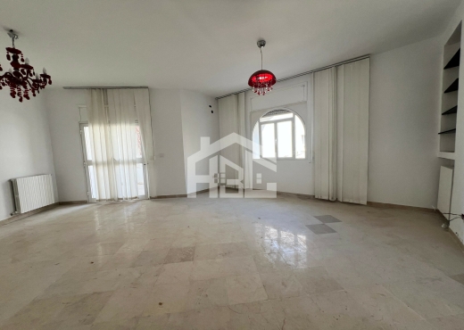 A vendre S+4 146 m² Berges du lac