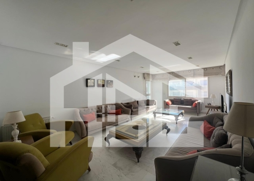 A vendre S+3  aux Jardins D'ennasr