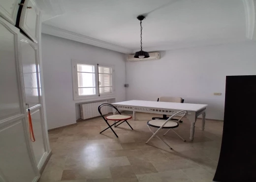 Étage de villa À Louer à TUNIS - Grand étage de villa (vide ou meublé) - Immobiliere.tn - Photo 10