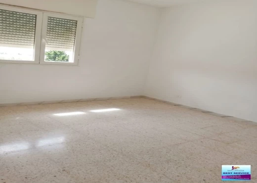 villa À Vendre à BIZERTE - 🏡 À Vendre – Villa S+4 à Cité Saha, Bizerte - Immobiliere.tn - Photo 11
