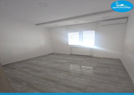 A louer à l'année un appartement