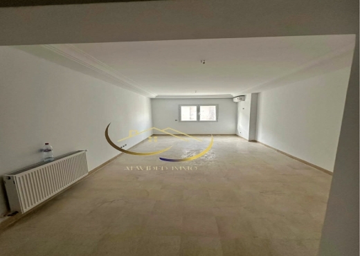 A louer un appartement s+3 à Cité wahat