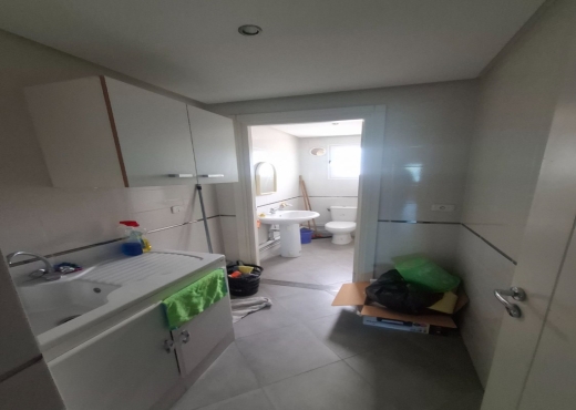 Bureau meublé 5 pièces 200 m² au 1