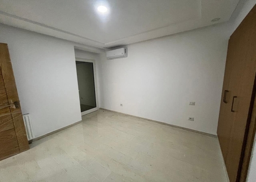 📍 SOUKRA : APPARTEMENT S+2 JAMAIS