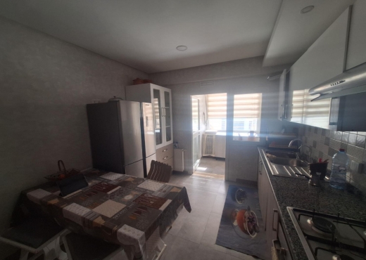 À vendre : Deux appartements spaci
