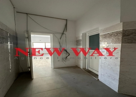 Local Commercial Mur, Fait le Coin à khezema