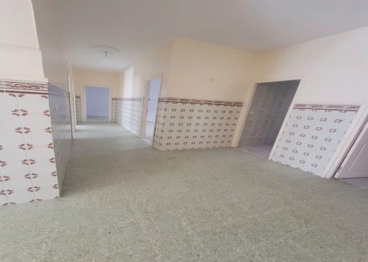 rez de chaussée À Vendre à BIZERTE - À VENDRE – RDC de villa indépendante | S+3 - Immobiliere.tn - Photo 4