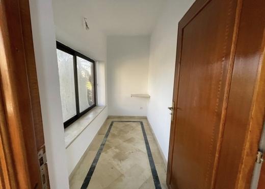 A louer Bureau H+2 à Kheireddine Pacha