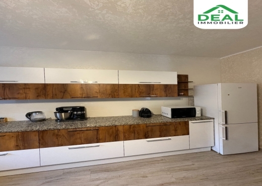 للبيع فيلا R+2 بمساكن – شارع سيدي عبار