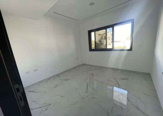 A Vendre Superbe bureau H+2 Ennasr