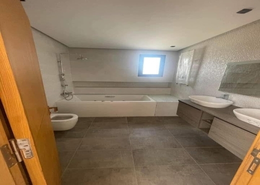 A VENDRE VILLA HS A MORNAG