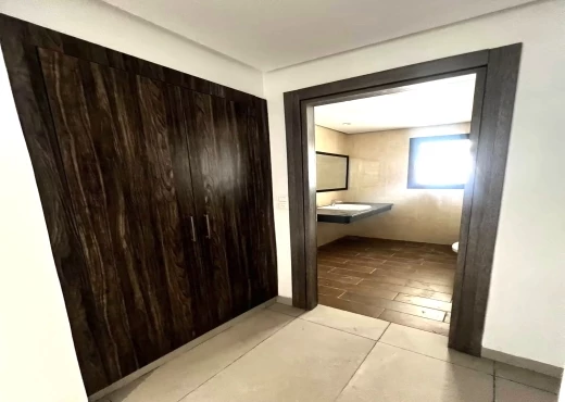 Appartement À Louer à TUNIS - 📍 NORD HILTON | UN MAGNIFIQUE APPARTEMENT S+3 - Immobiliere.tn - Photo 2