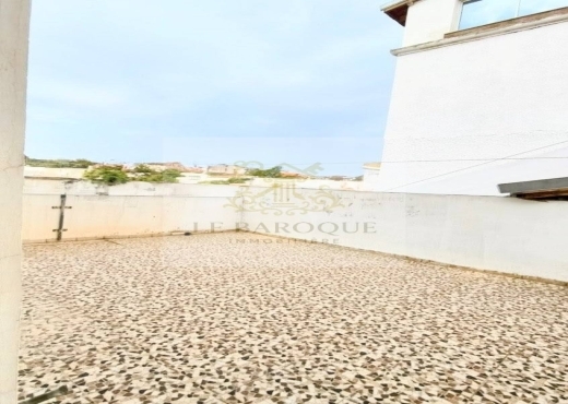 À Vendre – Appartement S+2 avec terrasse au Kram