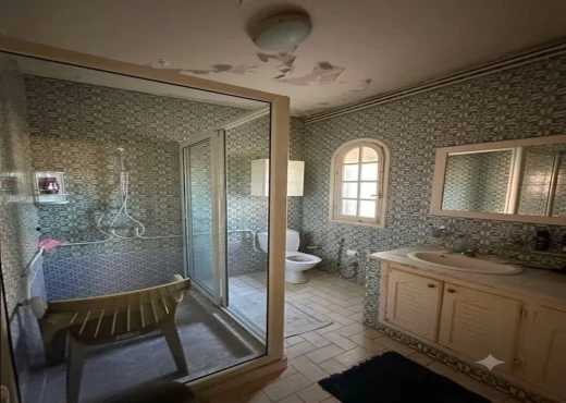 maison À Vendre à SOUSSE - VILLA PIEDS DS L'EAU A CHAT MARIEM - Immobiliere.tn - Photo 3