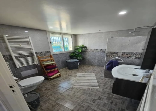villa À Vendre à SOUSSE - Opportunité Exceptionnelle: Villa Individuelle Avec Piscine En Vente à Chott Mariem - Immobiliere.tn - Photo 3