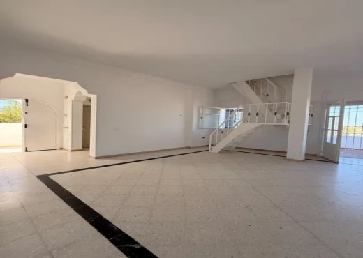 Étage de villa À Louer à BEN AROUS - étage de villa a louer - Immobiliere.tn