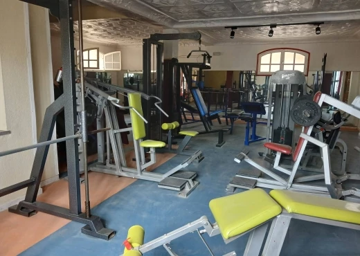local commercial À Louer à ARIANA - À LOUER : salle de sport bien équipée - Immobiliere.tn