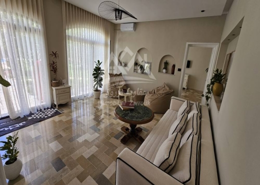 Location Estivale Villa + Bangalow