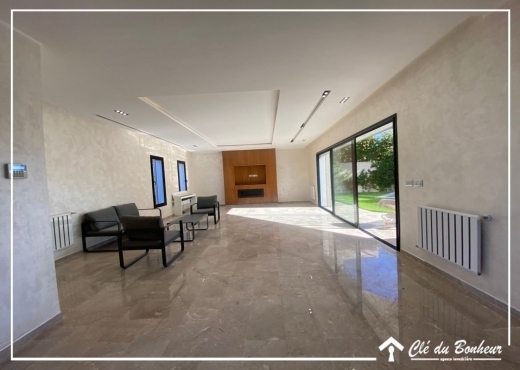 une bellle villa avec piscine à chotrana 3