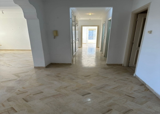 A Vendre Appart S+3 La Soukra