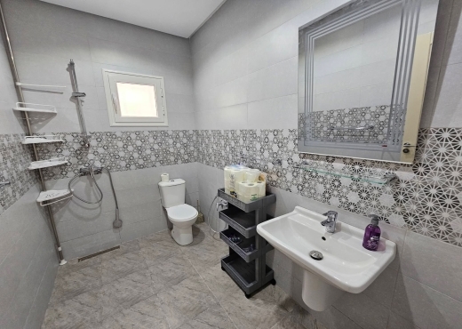 📍 ARIANA ESSOUGHRA: REZ-DE-CHAUSSÉE DE VILLA S+3