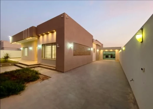 villa À Vendre à SFAX - ❌Vente Villa  ♦️Route bouzayen côté Afh - Immobiliere.tn